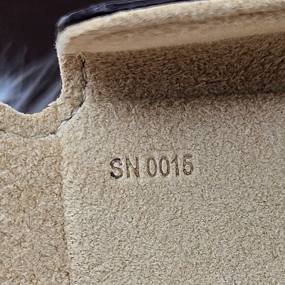 Louis Vuitton Monogram PM Jewelry Case - Picture 4 of 13